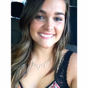 Meet your Posher, Sierra